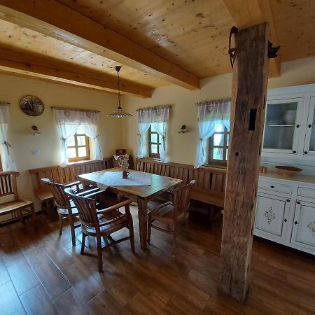 Villa Oldhouse Knezovo à Sromlje Extérieur photo